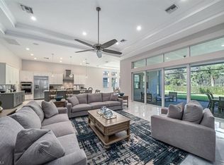 8761 Saint Lucia Dr, Naples, FL 34114