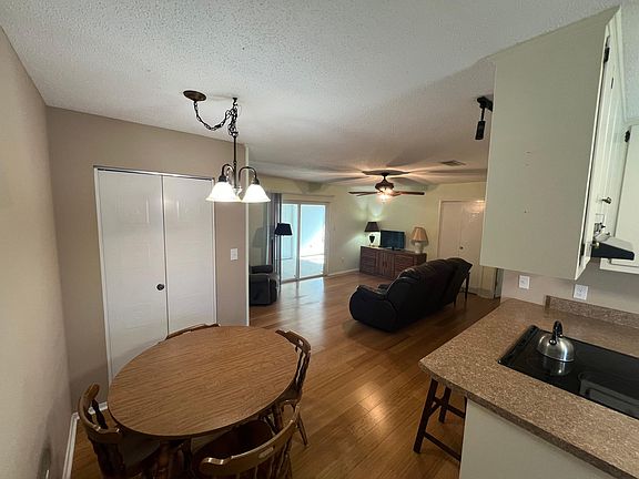 4th image of 4809 Balmoral Dr
