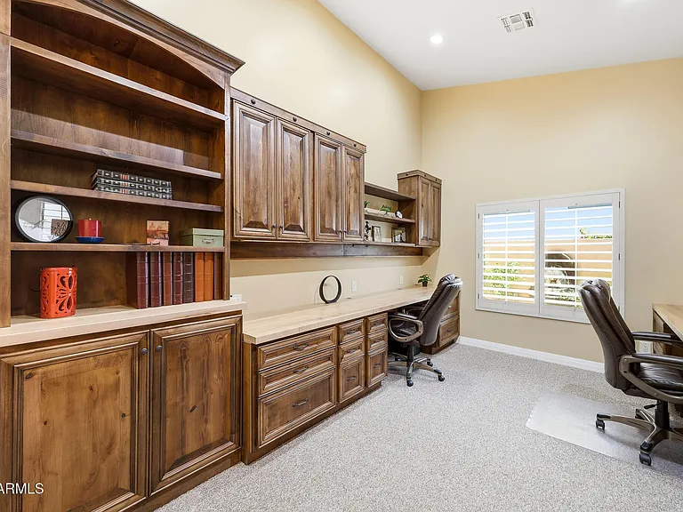 7642 E Hartford Dr — Photo 16