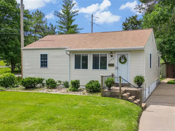 3704 Courtois St, Saint Louis, MO 63123