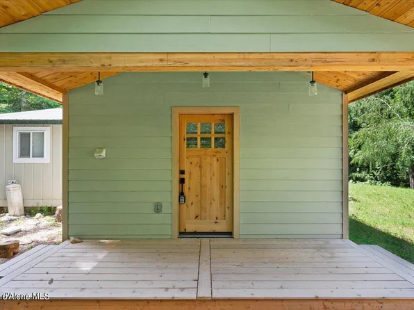 356 Ponderosa Rd, Sagle, ID 83860