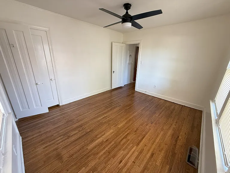 1611 S Lewis Ave — Photo 8