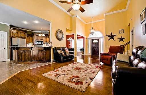5th image of 1003 Tarah Knolls Cir
