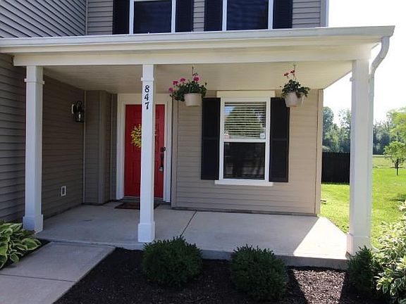3rd image of 847 Runnymede Dr