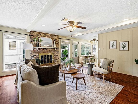5th image of 712 Janna Dr