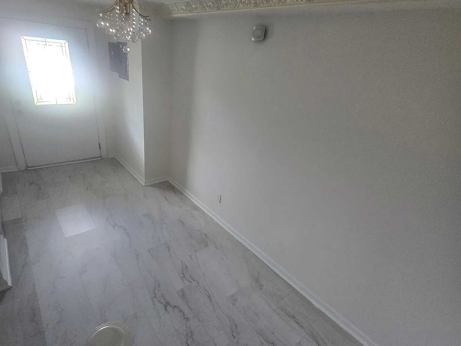 3 bed, 1100 sqft, $3,200 — Photo 4