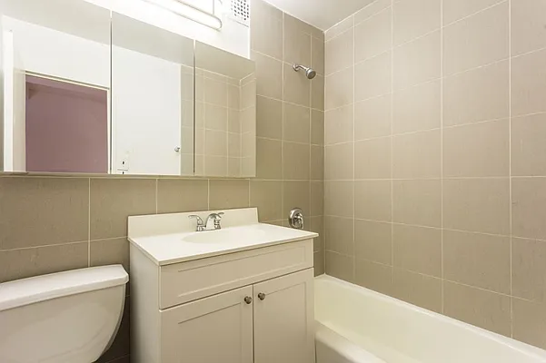 Rented by MNS | media 4