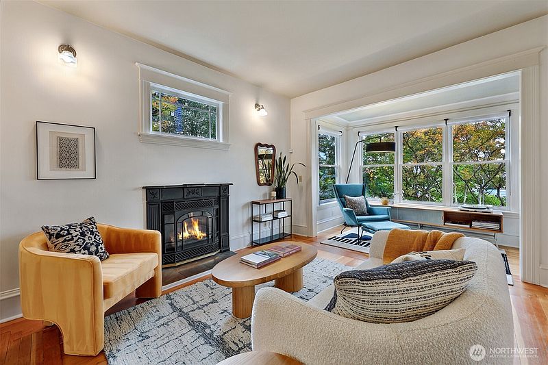 5th image of 532 29th Avenue