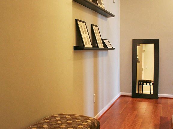 4th image of 2700 Ashland Ave Unit 34