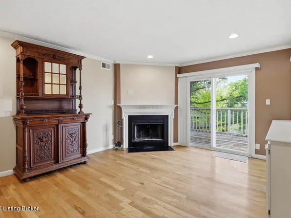 1935 Gardiner Ln APT D62, Louisville, KY 40205