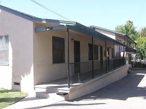 3rd image of 2314 De La Vina St APT E