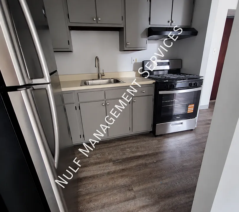 100 E 8th Ave #807-9