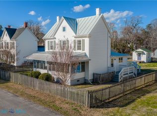 121 Taylor Ave, Urbanna, VA 23175