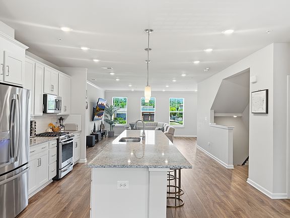 3rd image of 14915 River Walk Way