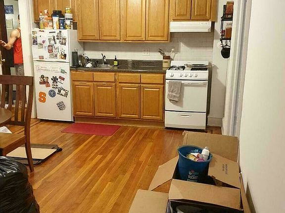 4th image of 3115 33rd St #1