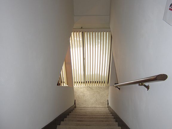 2nd image of 425 Whispering Hills Dr