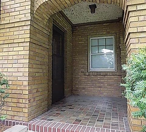 3rd image of 19049 6th St