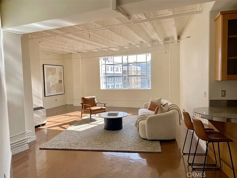 312 W 5th St #1017 — Photo 3