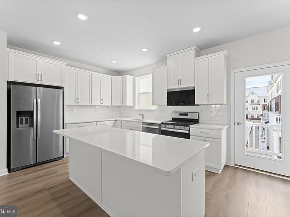 4th image of 56 Continental Way