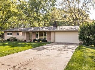 800 Phyllis Ln, Saint Louis, MO
