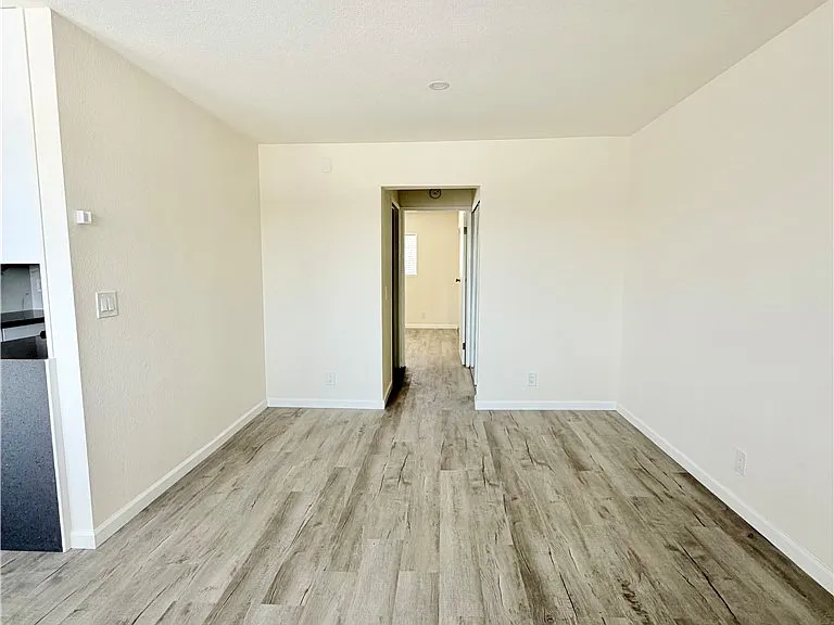 3250 Andrita St #7 — Photo 15