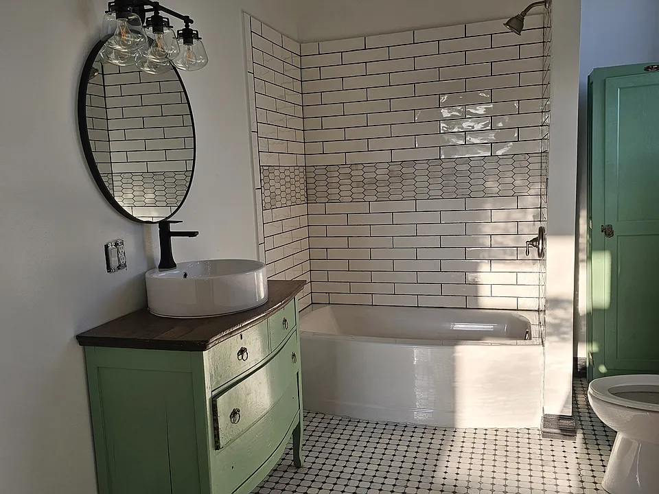 57 E Main St #5