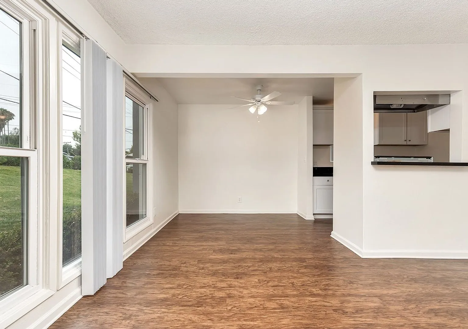 Canyon Drive Apartment Homes — Photo 3