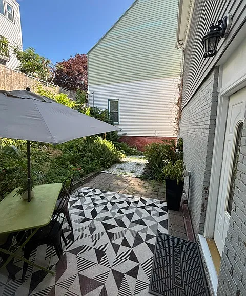 259 York St — Photo 8