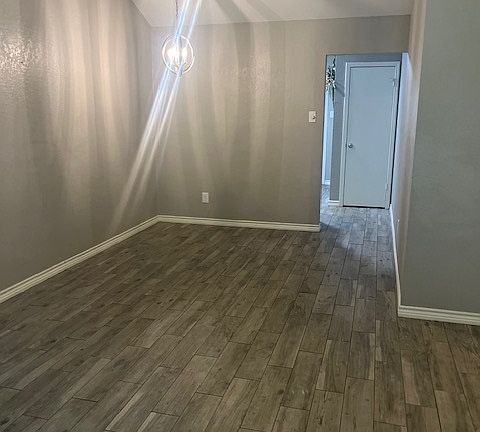 4th image of 3001 Post Oak Dr