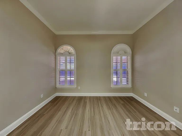 10630 Satinwood Cir — Photo 8
