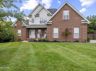 7707 Twin Maple Dr, Knoxville, TN 37938