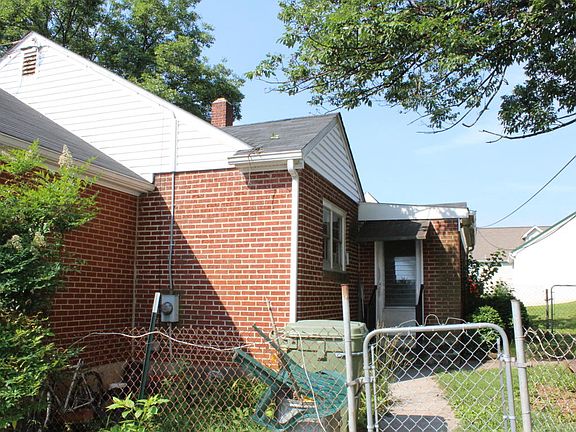 3rd image of 2259 Franklin St