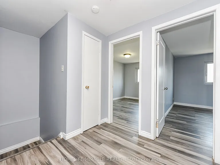 72 Carleton Pl #72 — Photo 22