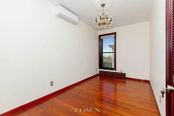 Rented by Town Residential | media 22