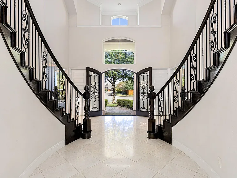 2102 Granite Brook Ln — Photo 6