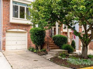 206 Mill Cross Ln, Occoquan, VA 22125