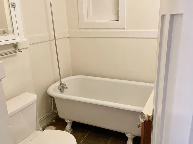 St Florence Apartments — Photo 15
