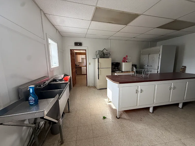 2032 Hanover Ave — Photo 15