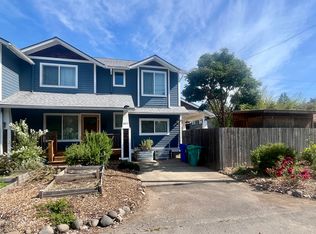 4017 NE Roselawn St, Portland, OR 97211