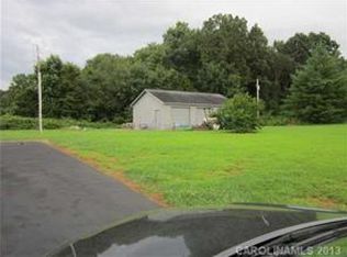 906 Old Mocksville Rd, Statesville, NC 28625