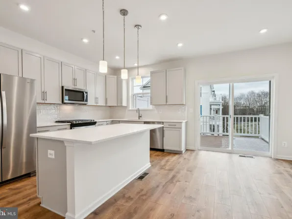 304 Riverside Ln, Cambridge, MD 21613