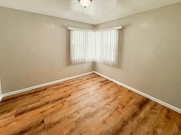 2nd image of 3113.5 National Ave #3113