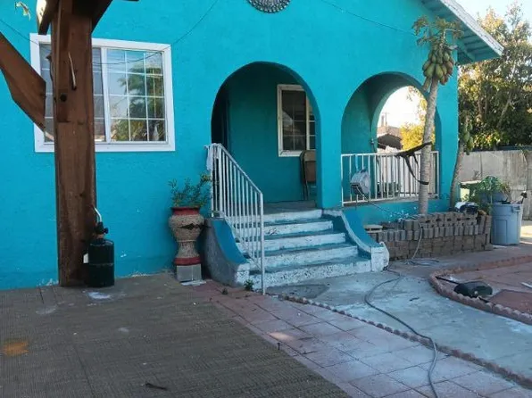 9517 Kalmia St, Los Angeles, CA 90002