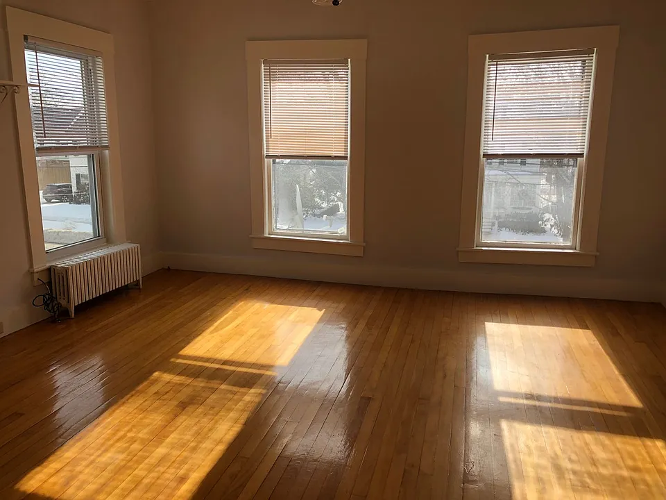 23 Gale Ave