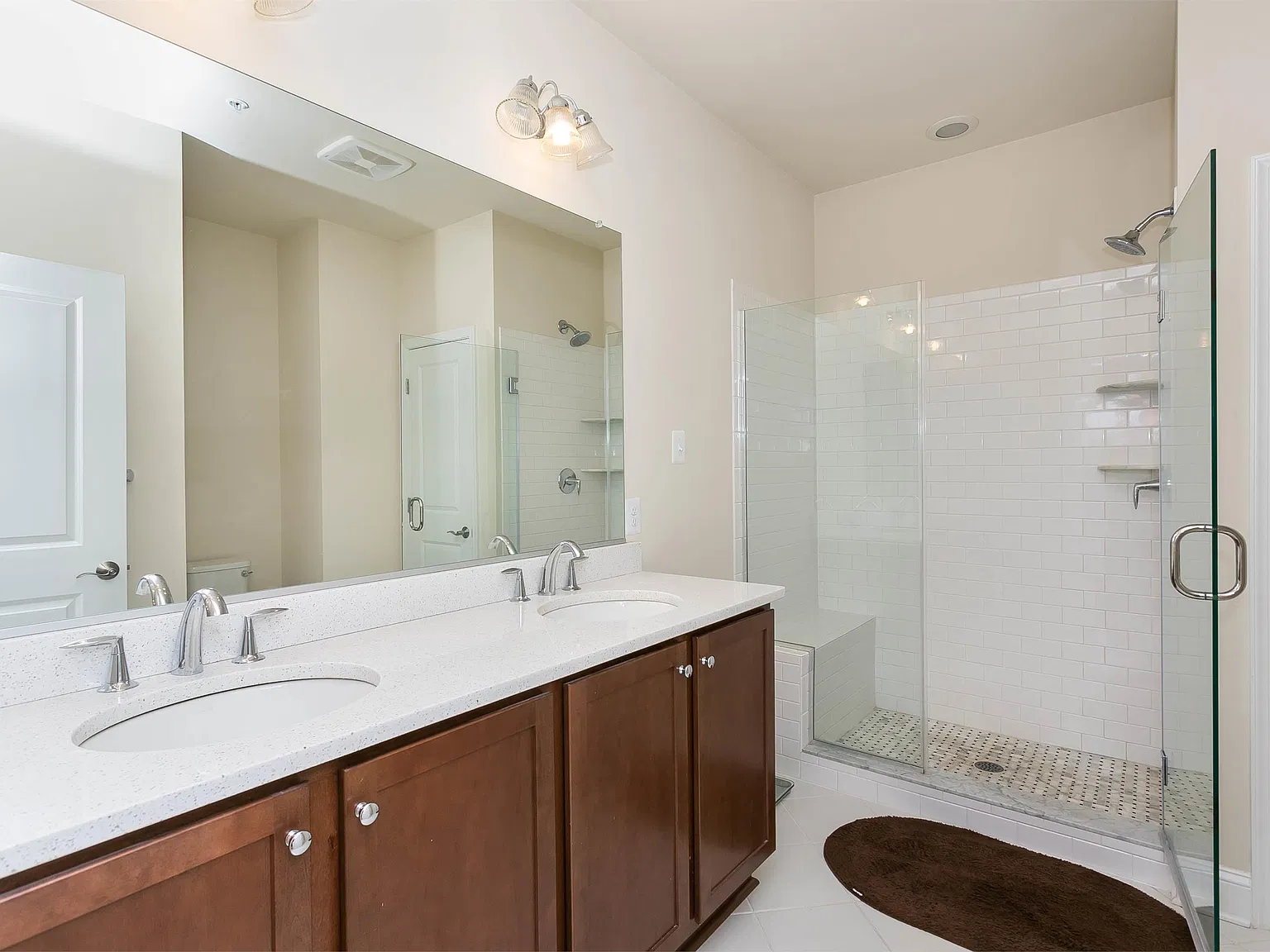 19 Willow Avenue - - — Photo 3