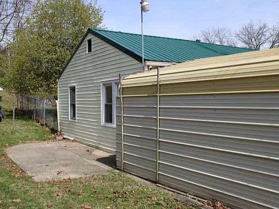 5th image of 1021 Geiger Ln