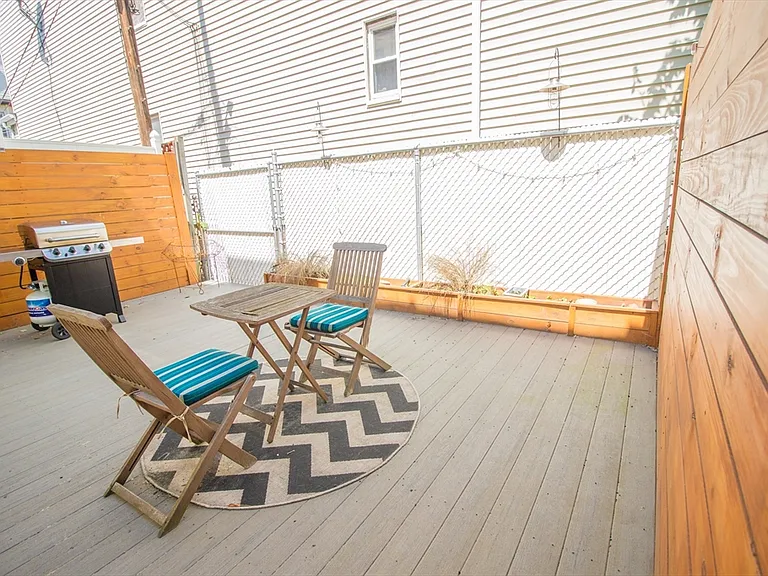 58 Marion St — Photo 18