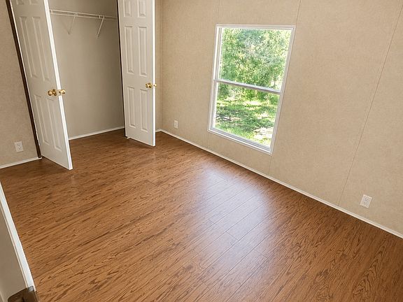 5th image of 107 Edgefield Mnr