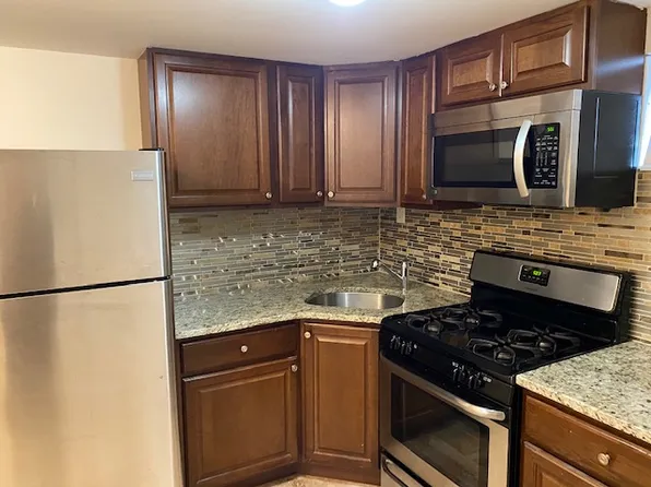 (undisclosed Address), Merrick, NY 11566