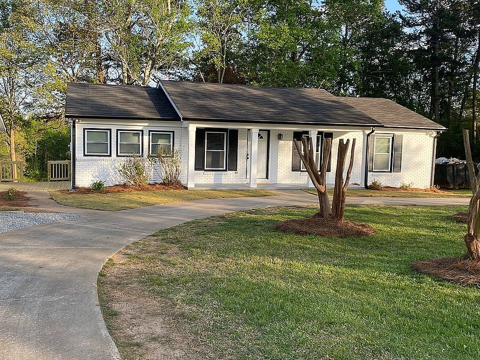Four sided brick house
